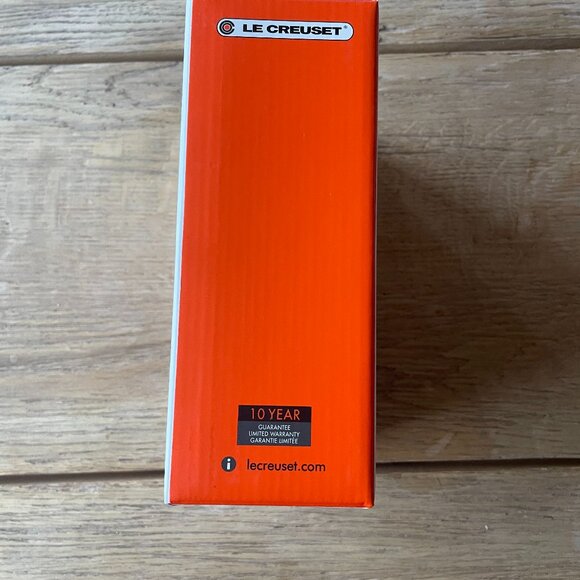 NEW Le Creuset Stoneware Classic 8 oz Oil & Vinegar Set Flame Orange - Picture 10 of 12
